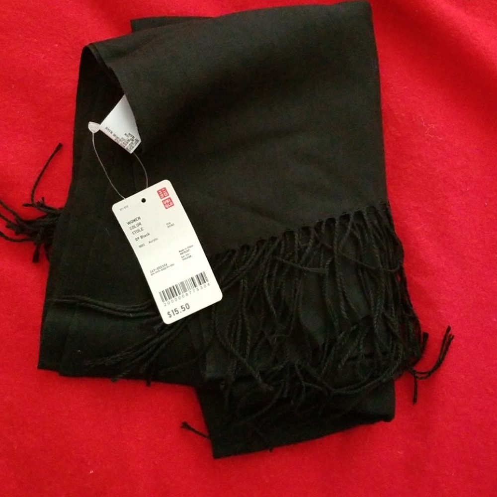 UNIQLO Black Stole Wrap